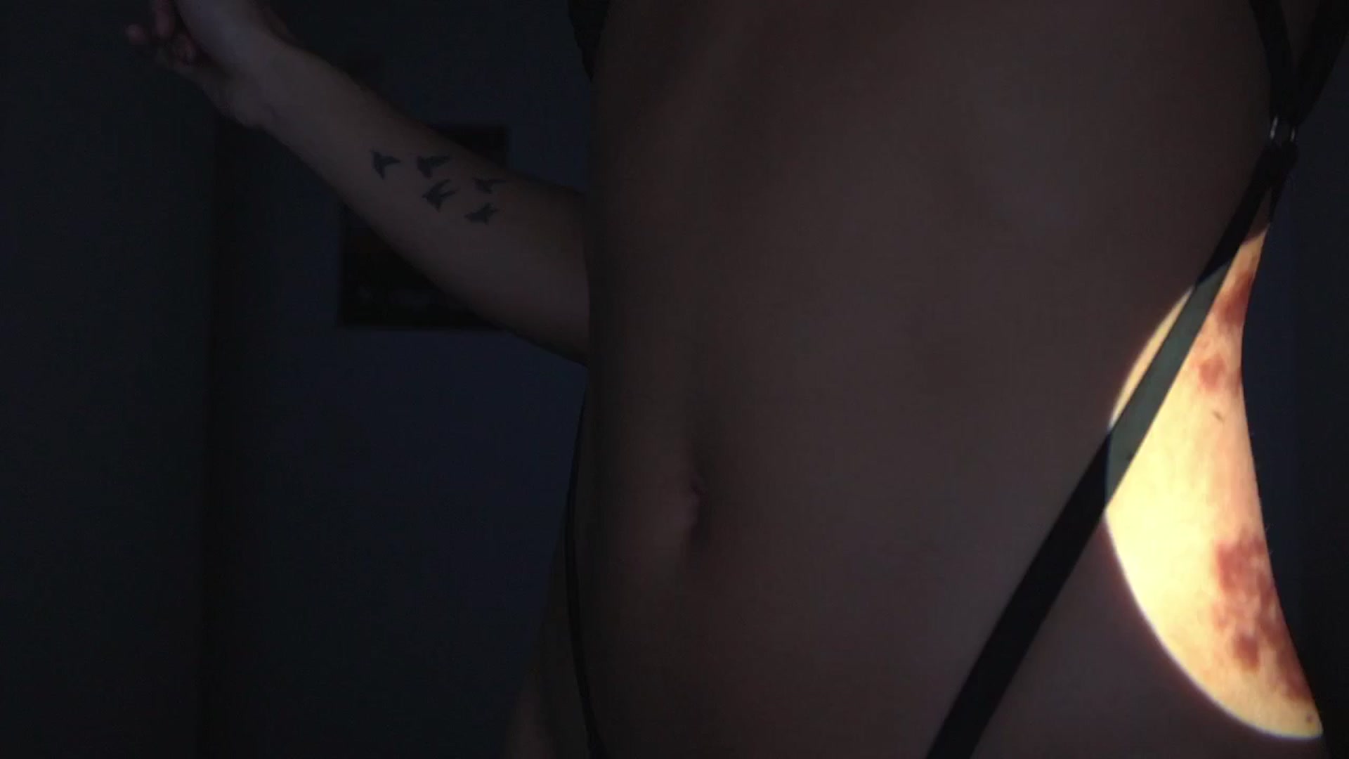 Gallery image thumbnail from Xialing's myfreecams stream on, 03/03/2025, 24:52 image 1 of 20