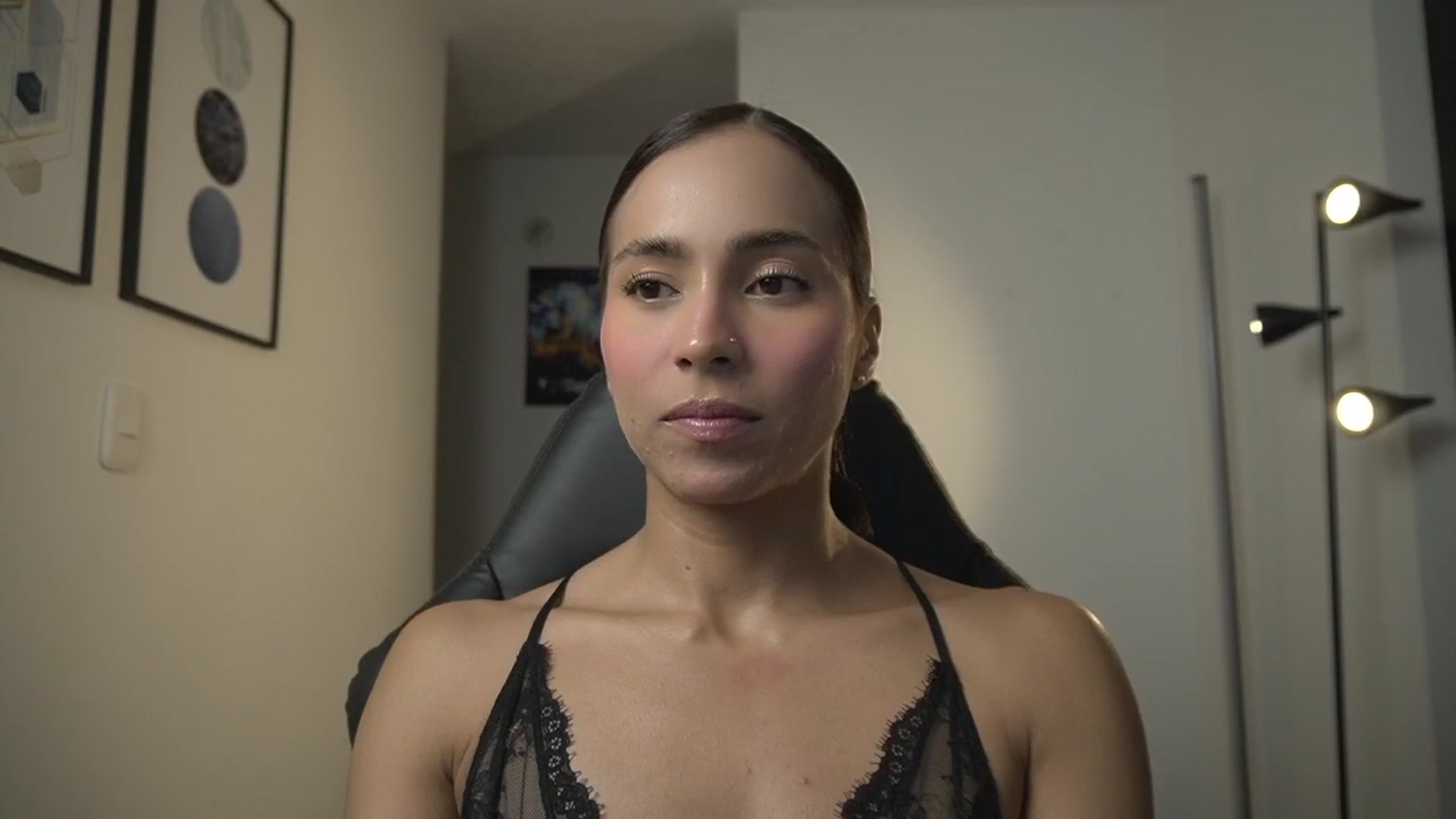 Gallery image thumbnail from Xialing's myfreecams stream on, 03/05/2025, 23:36 image 18 of 20