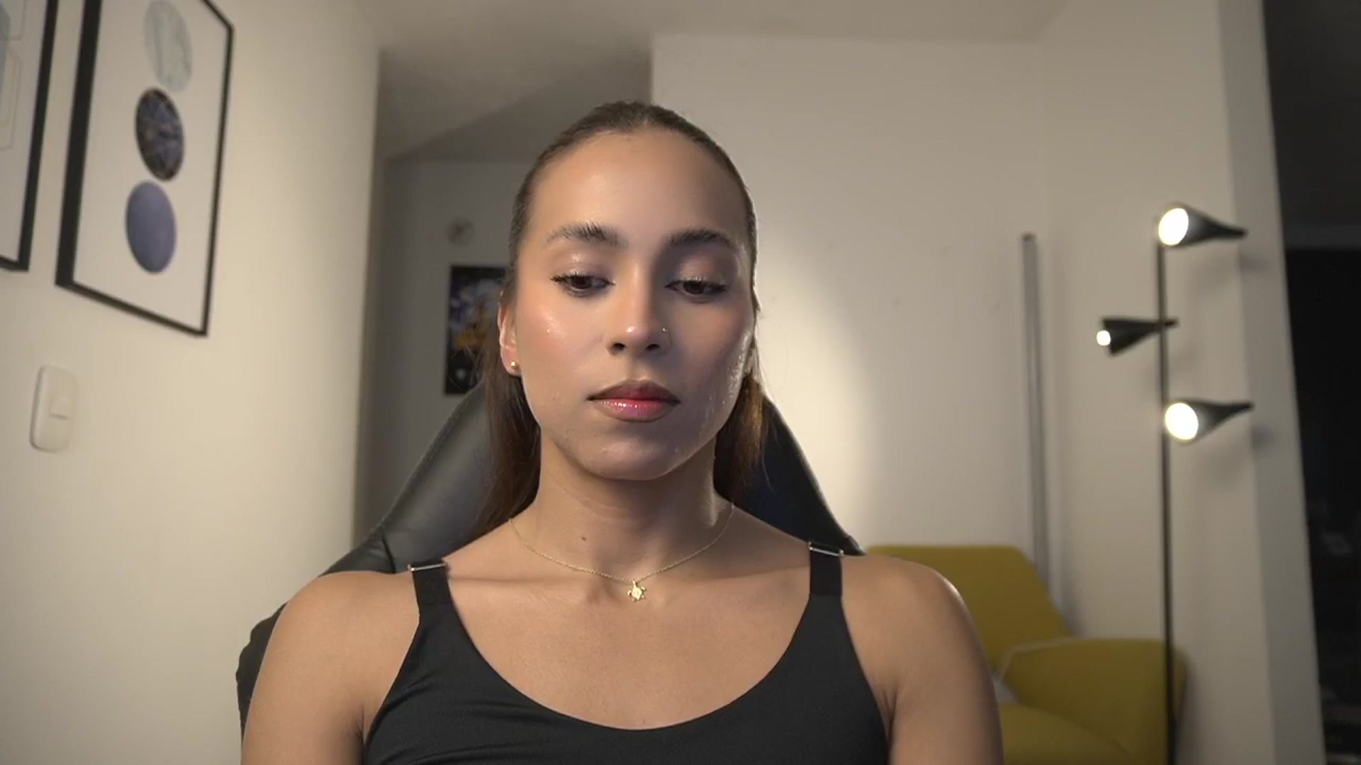 Gallery image thumbnail from Xialing's myfreecams stream on, 03/11/2025, 23:15 image 5 of 20