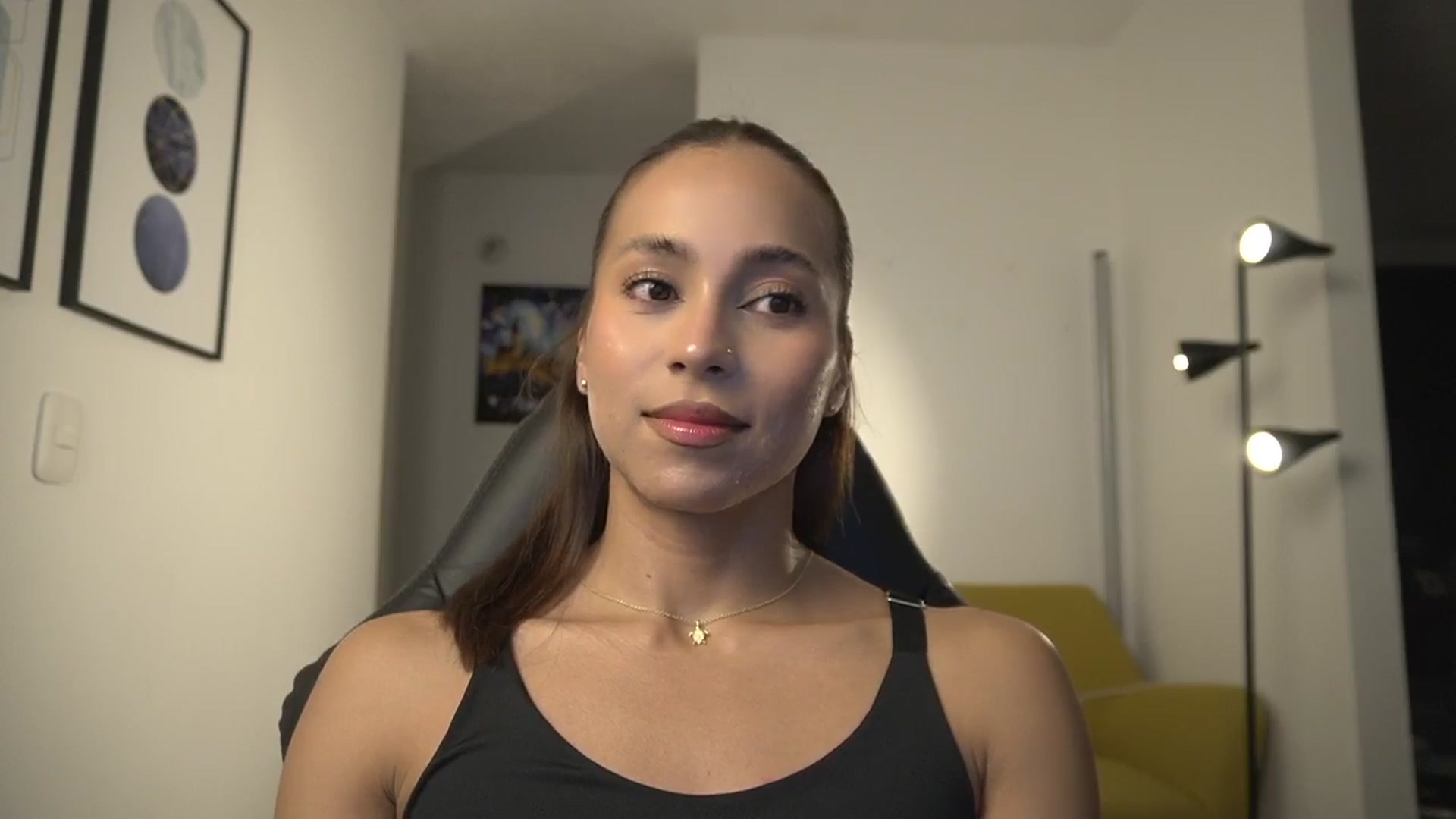 Gallery image thumbnail from Xialing's myfreecams stream on, 03/11/2025, 23:15 image 12 of 20