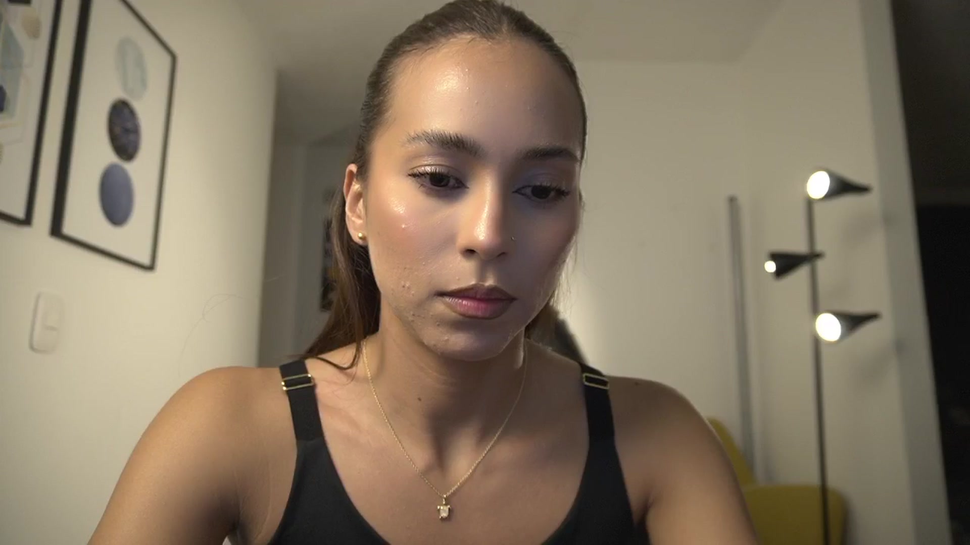 Gallery image thumbnail from Xialing's myfreecams stream on, 03/12/2025, 24:44 image 13 of 20