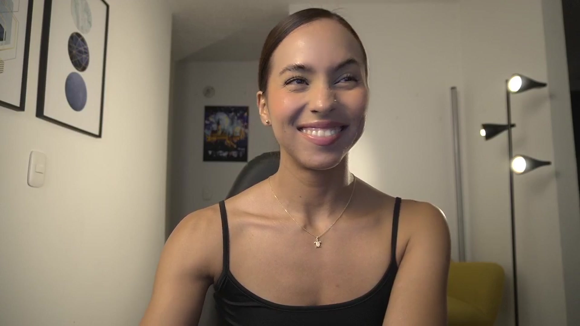 Gallery image thumbnail from Xialing's myfreecams stream on, 03/12/2025, 23:13 image 20 of 20