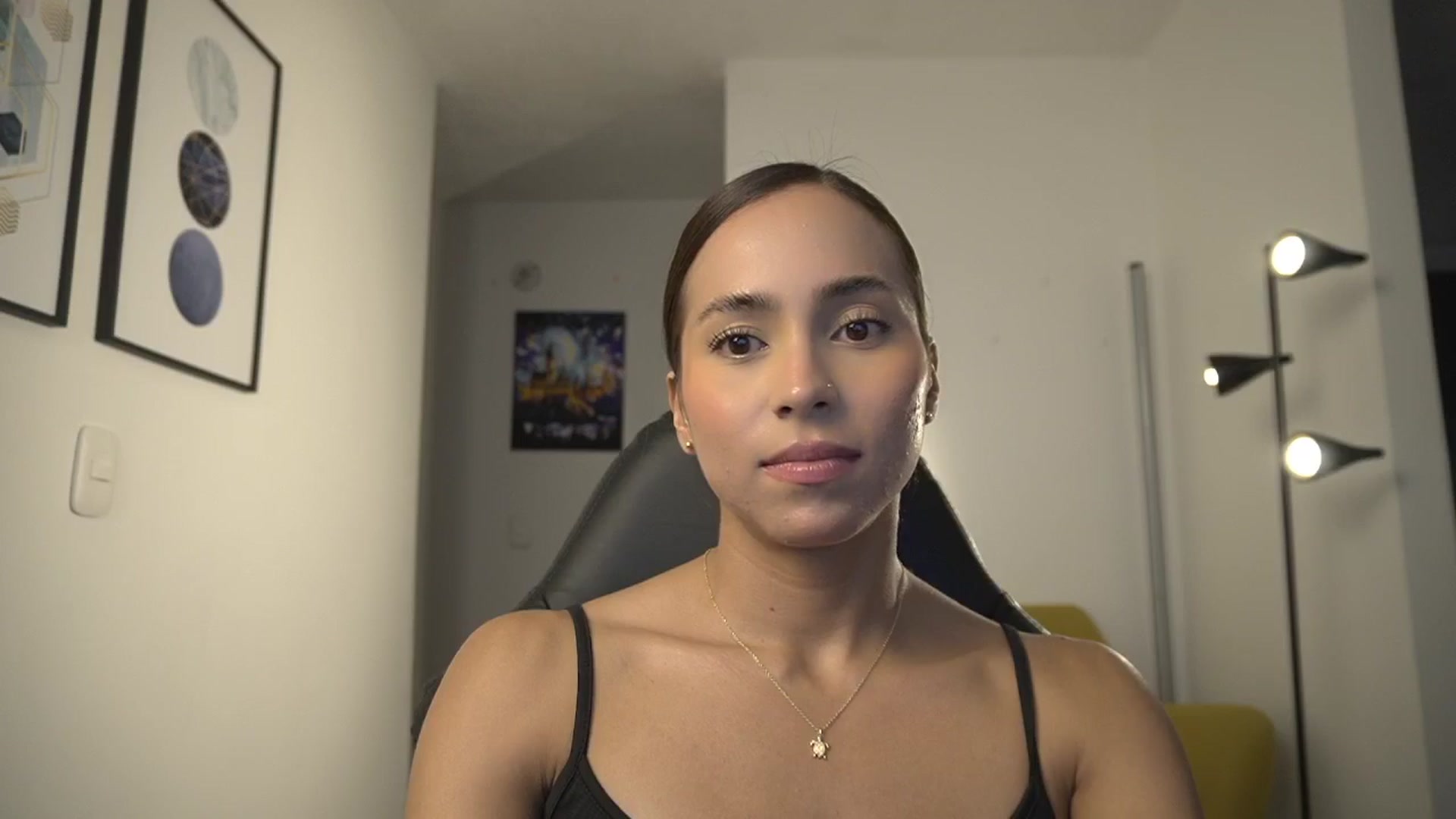 Gallery image thumbnail from Xialing's myfreecams stream on, 03/12/2025, 23:13 image 15 of 20