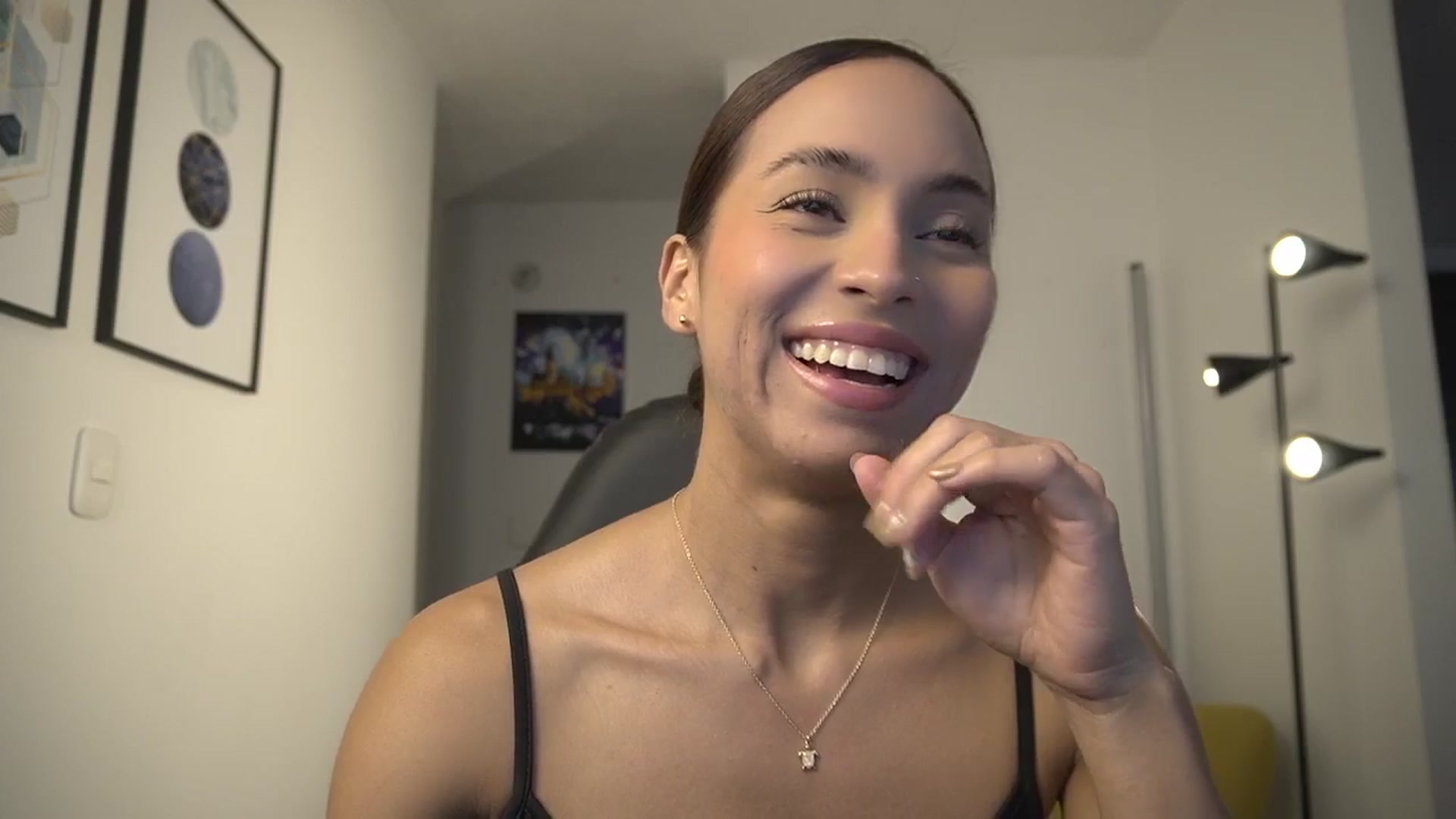 Gallery image thumbnail from Xialing's myfreecams stream on, 03/12/2025, 23:13 image 9 of 20