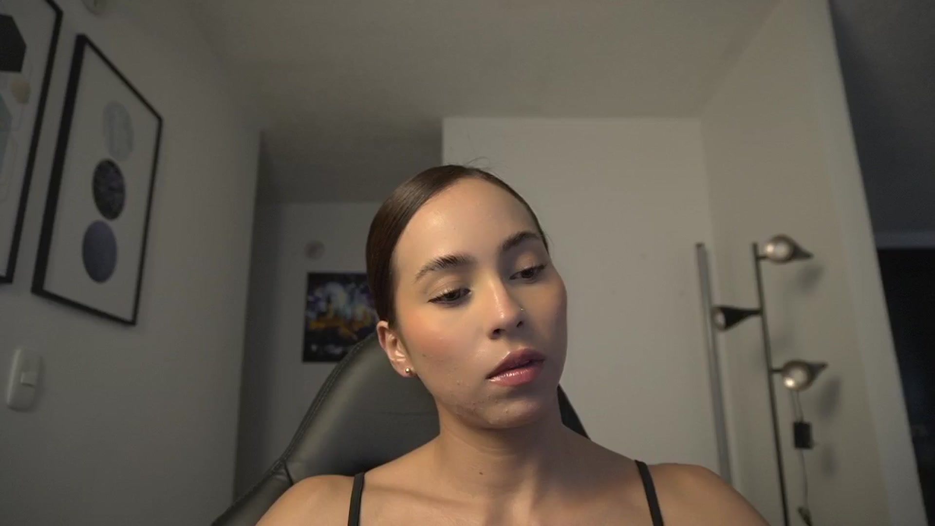 Gallery image thumbnail from Xialing's myfreecams stream on, 03/12/2025, 23:13 image 1 of 20