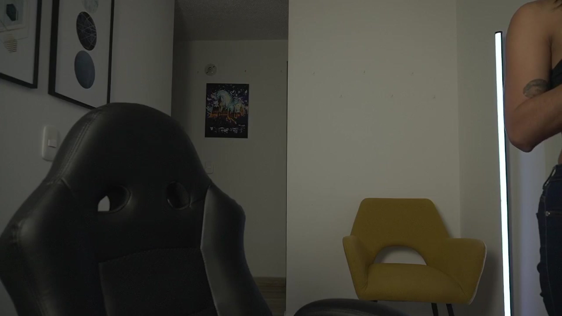 Gallery image thumbnail from Xialing's myfreecams stream on, 03/15/2025, 21:12 image 11 of 20