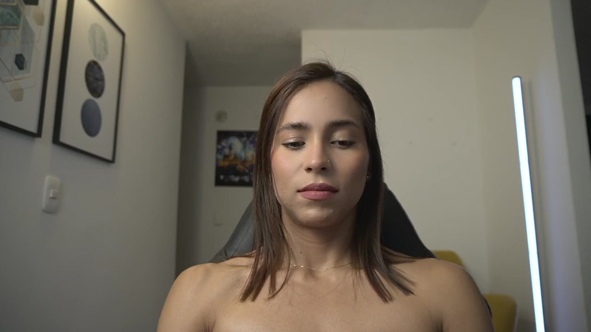 Gallery image thumbnail from Xialing's myfreecams stream on, 03/15/2025, 22:48 image 5 of 20