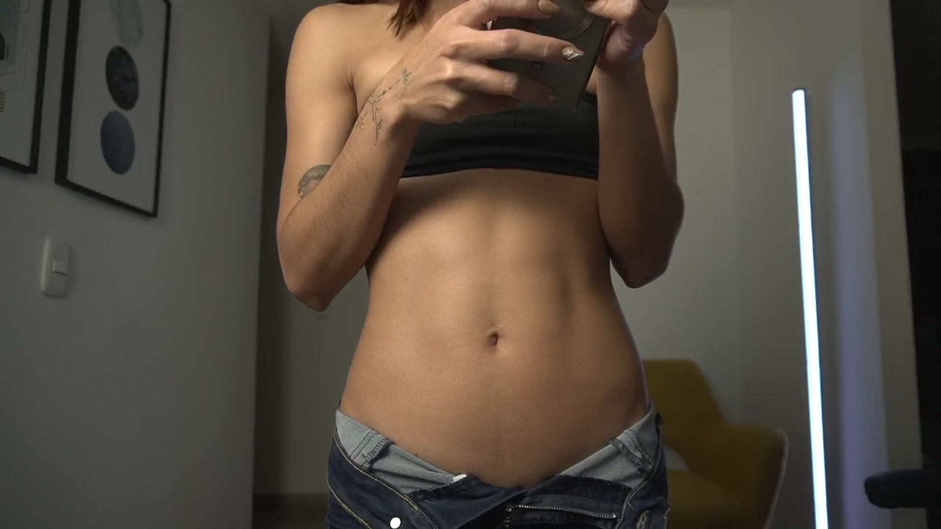Gallery image thumbnail from Xialing's myfreecams stream on, 03/15/2025, 23:40 image 11 of 20