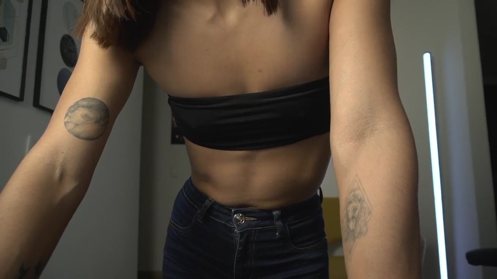 Gallery image thumbnail from Xialing's myfreecams stream on, 03/16/2025, 24:18 image 15 of 20