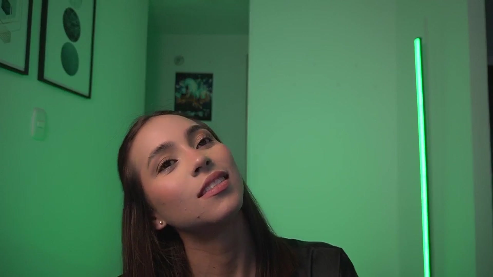 Gallery image thumbnail from Xialing's myfreecams stream on, 03/17/2025, 20:50 image 13 of 20