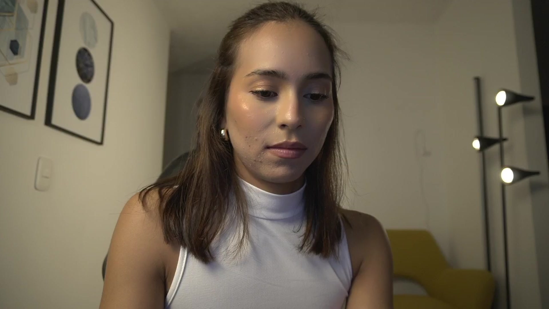 Gallery image thumbnail from Xialing's myfreecams stream on, 03/19/2025, 24:38 image 19 of 20
