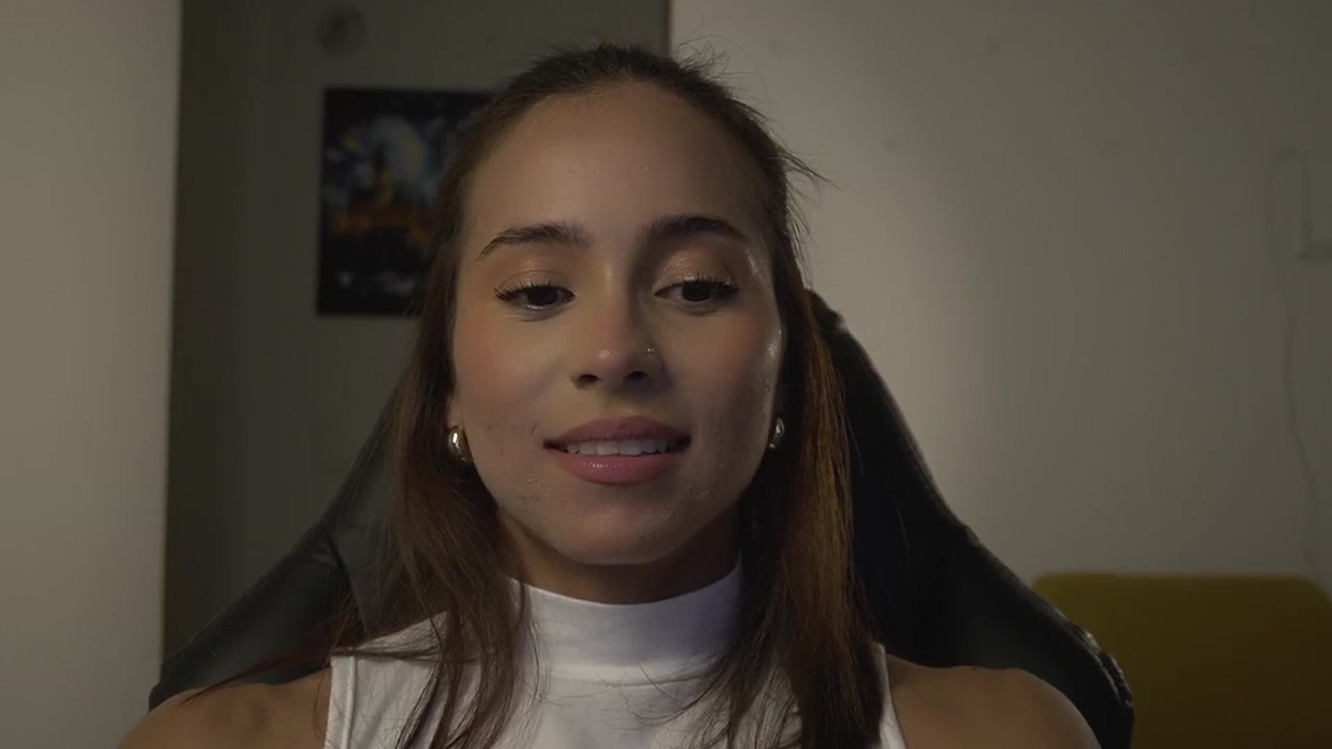 Gallery image thumbnail from Xialing's myfreecams stream on, 03/19/2025, 24:38 image 5 of 20