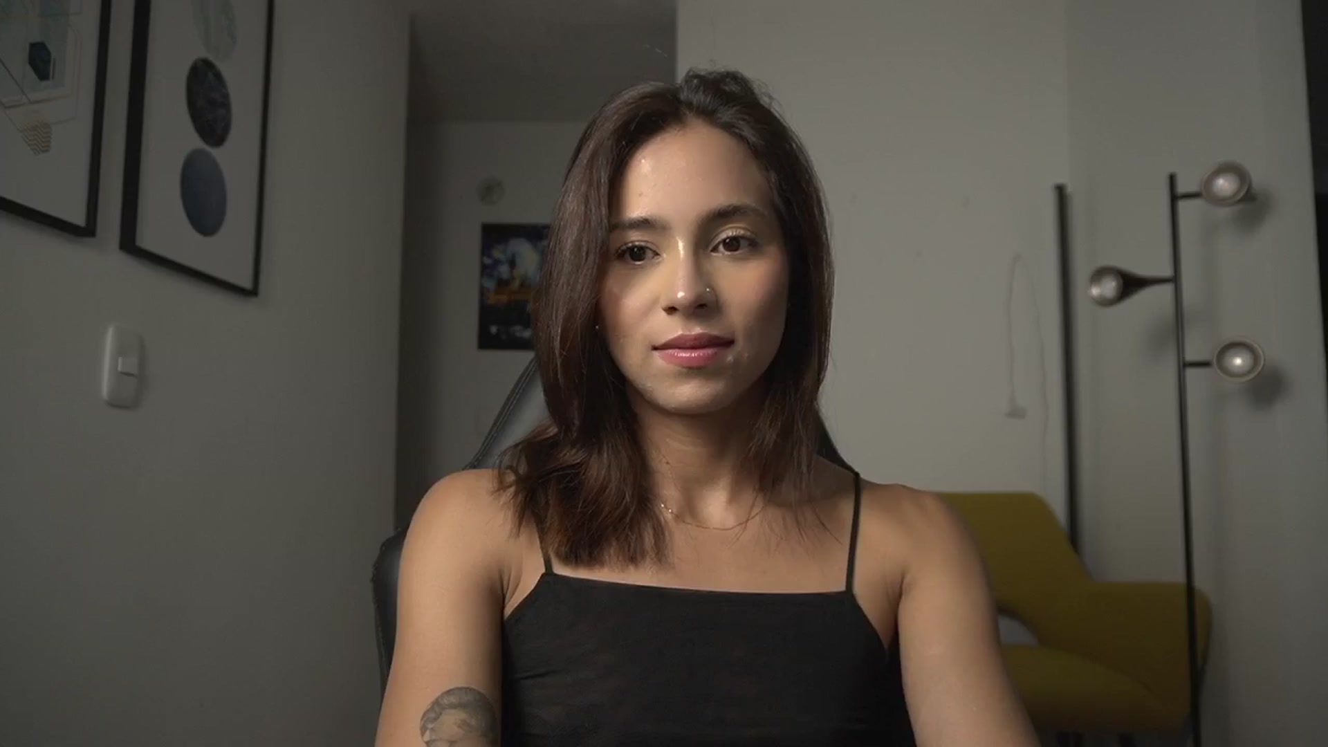 Gallery image thumbnail from Xialing's myfreecams stream on, 03/27/2025, 23:17 image 2 of 20