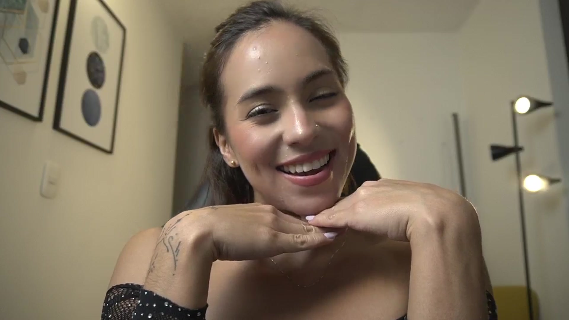 Gallery image thumbnail from Xialing's myfreecams stream on, 04/02/2025, 24:05 image 19 of 20
