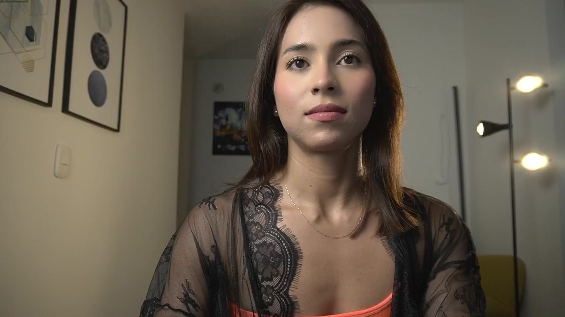 Gallery image thumbnail from Xialing's myfreecams stream on, 04/02/2025, 23:16 image 16 of 20