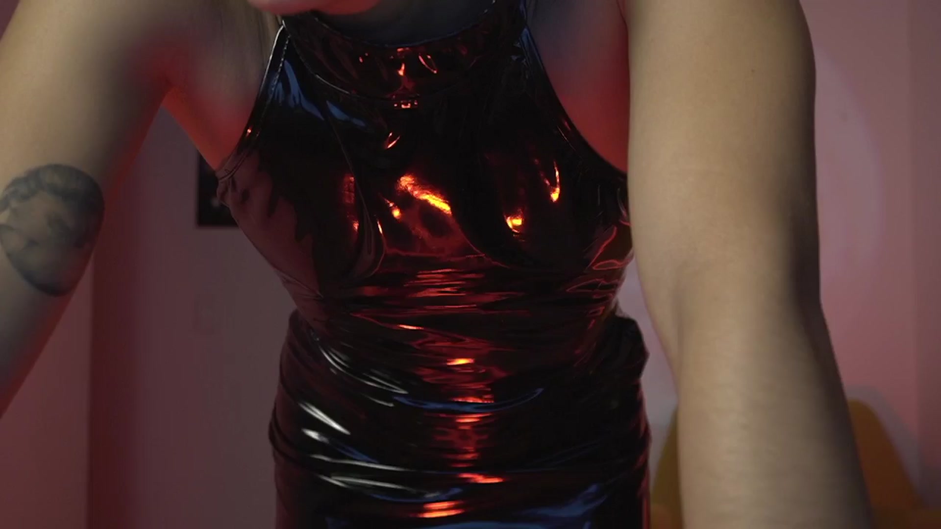 Gallery image thumbnail from Xialing's myfreecams stream on, 04/09/2025, 24:58 image 12 of 20