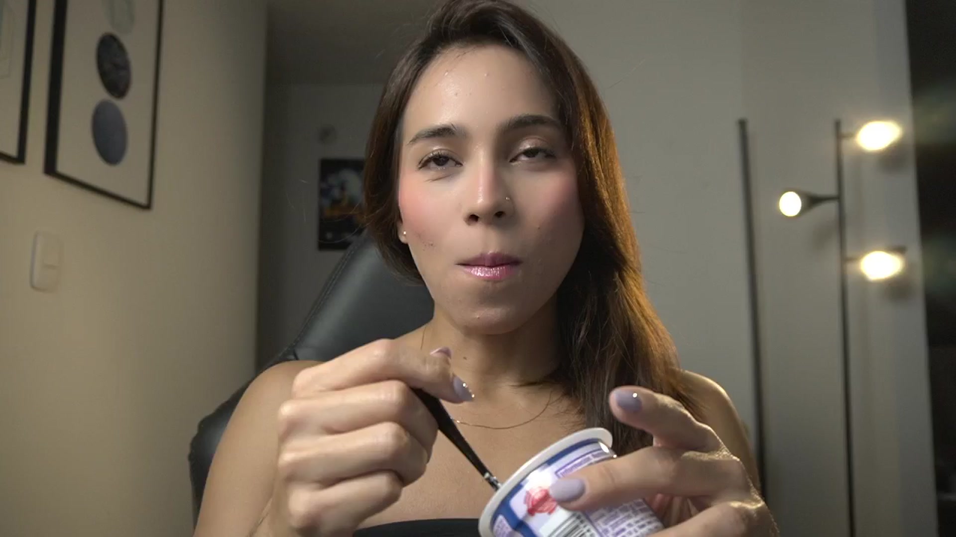 Gallery image thumbnail from Xialing's myfreecams stream on, 04/09/2025, 23:13 image 3 of 20