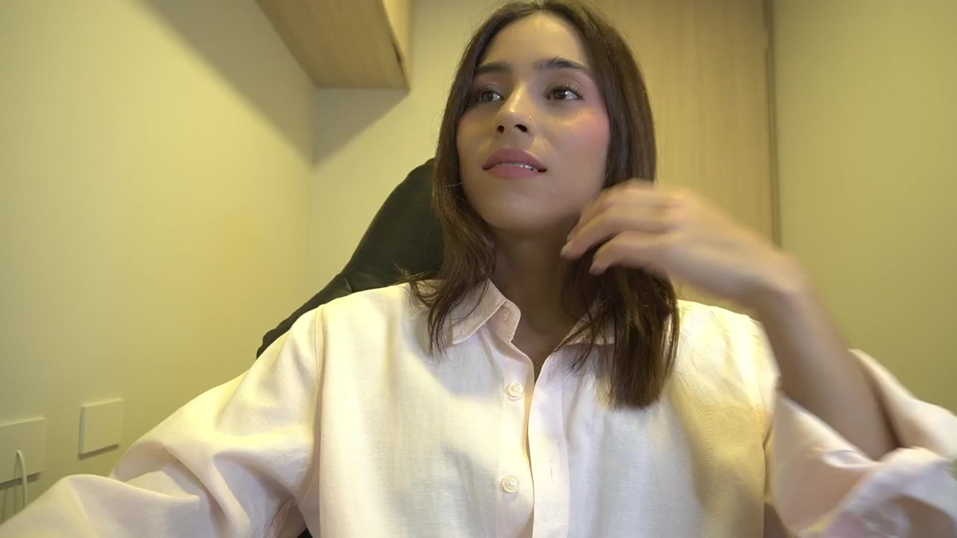 Gallery image thumbnail from Xialing's myfreecams stream on, 05/13/2025, 23:02 image 9 of 20