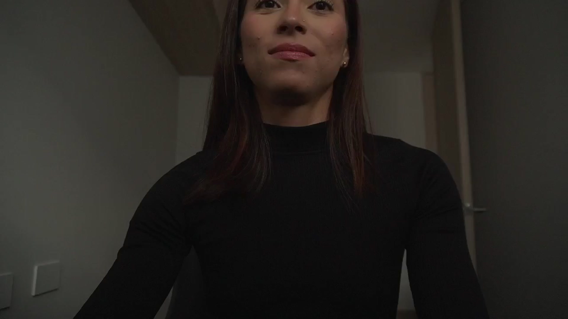 Gallery image thumbnail from Xialing's myfreecams stream on, 05/16/2025, 22:31 image 11 of 20