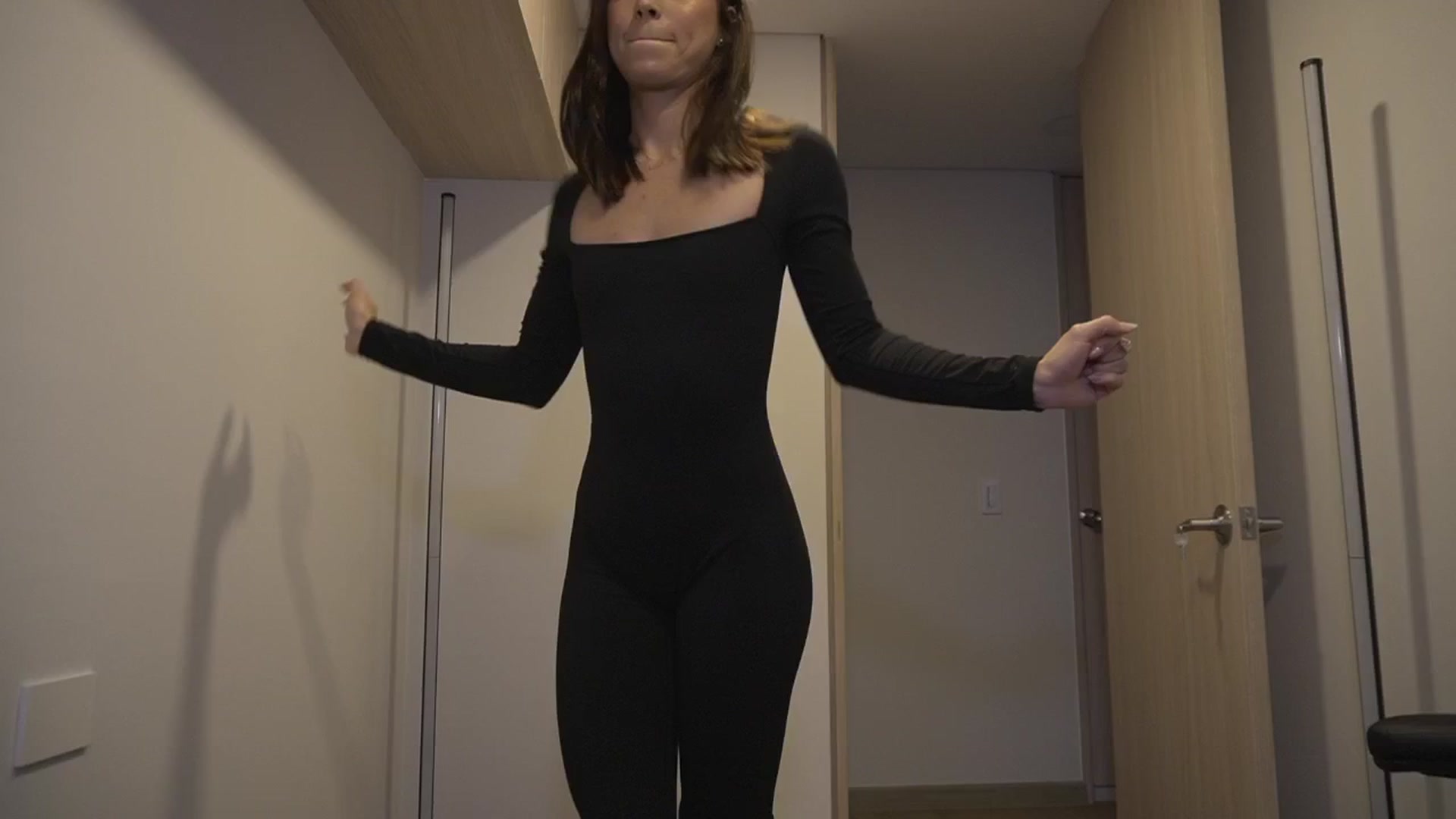 Gallery image thumbnail from Xialing's myfreecams stream on, 06/05/2025, 24:31 image 7 of 20