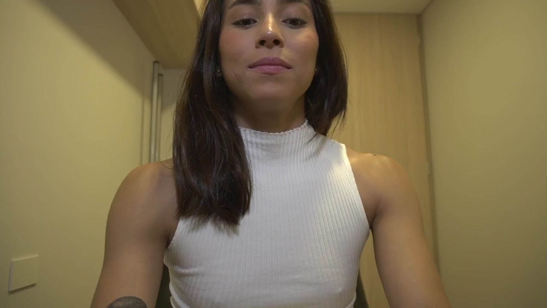 Gallery image thumbnail from Xialing's myfreecams stream on, 06/07/2025, 23:36 image 13 of 20