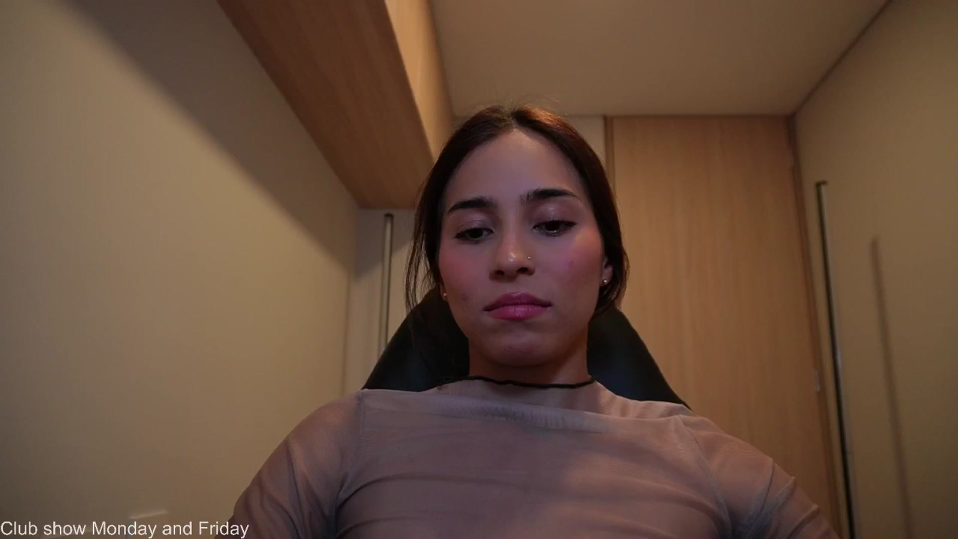 Gallery image thumbnail from Xialing's myfreecams stream on, 06/24/2025, 22:21 image 14 of 20