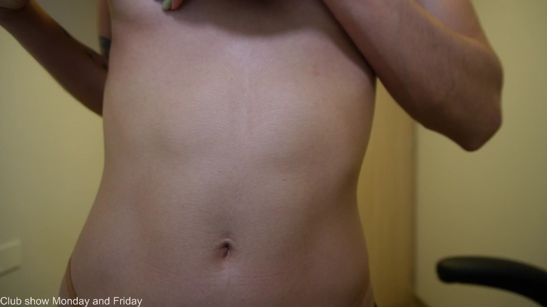 Gallery image thumbnail from Xialing's myfreecams stream on, 07/25/2025, 23:47 image 2 of 20