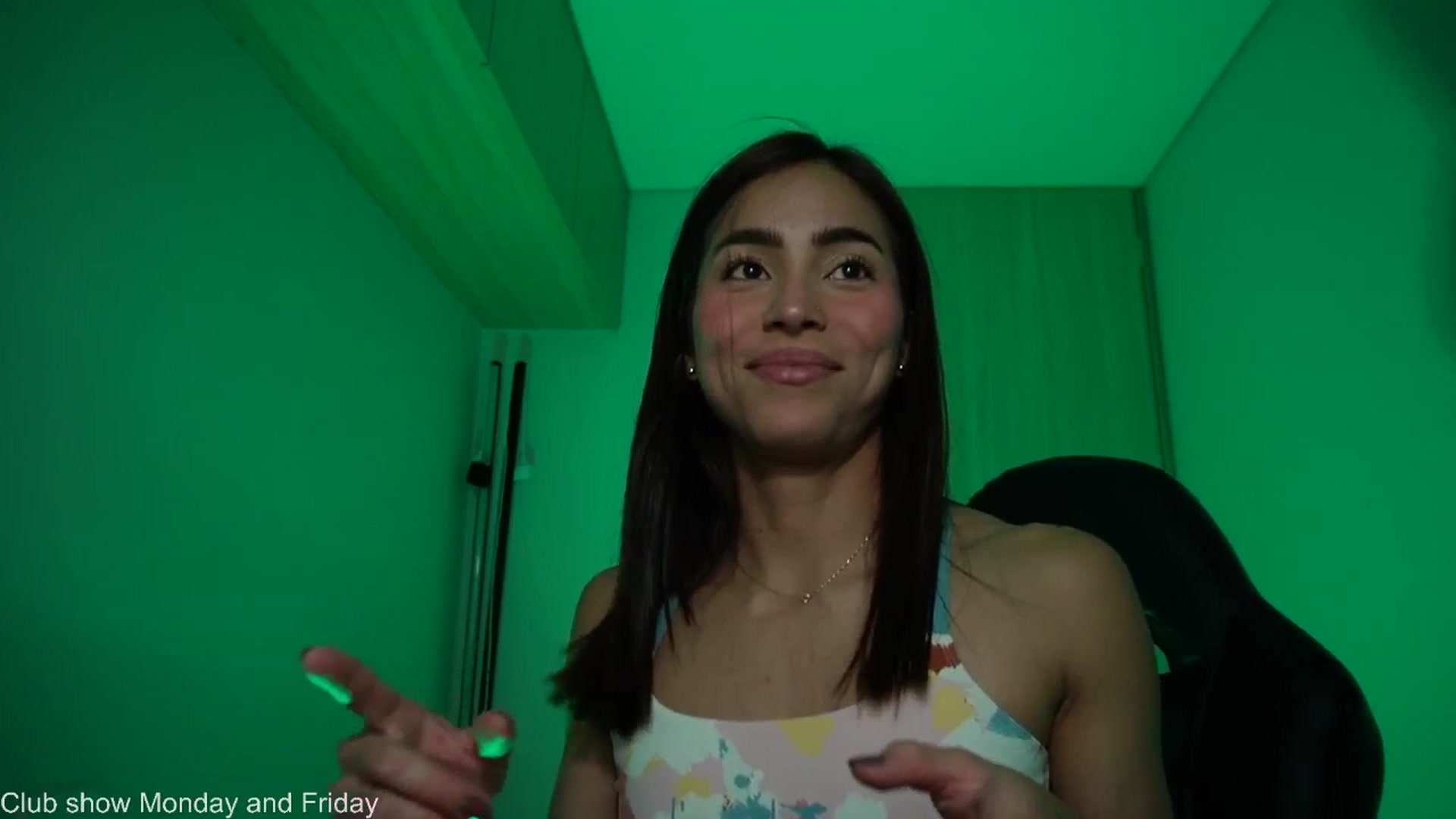 Gallery image thumbnail from Xialing's myfreecams stream on, 08/05/2025, 24:01 image 16 of 20