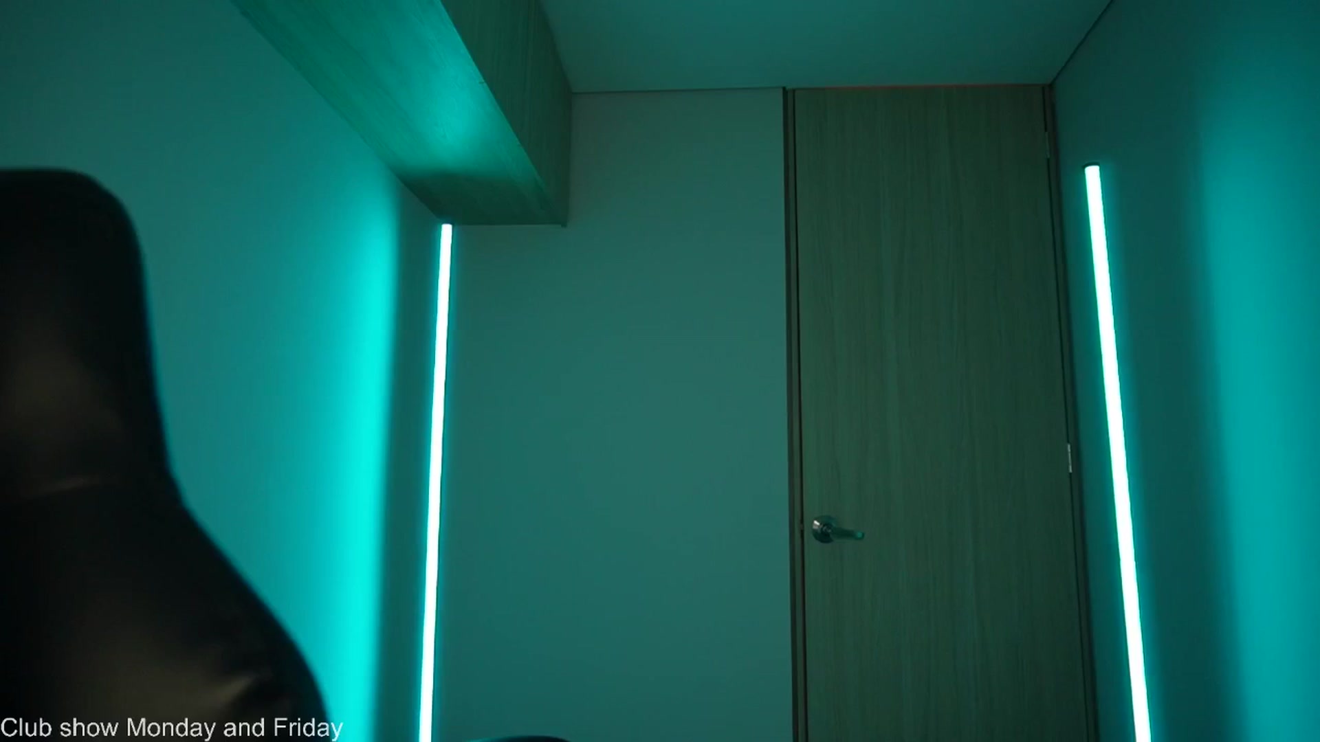 Gallery image thumbnail from Xialing's myfreecams stream on, 08/09/2025, 24:01 image 20 of 20