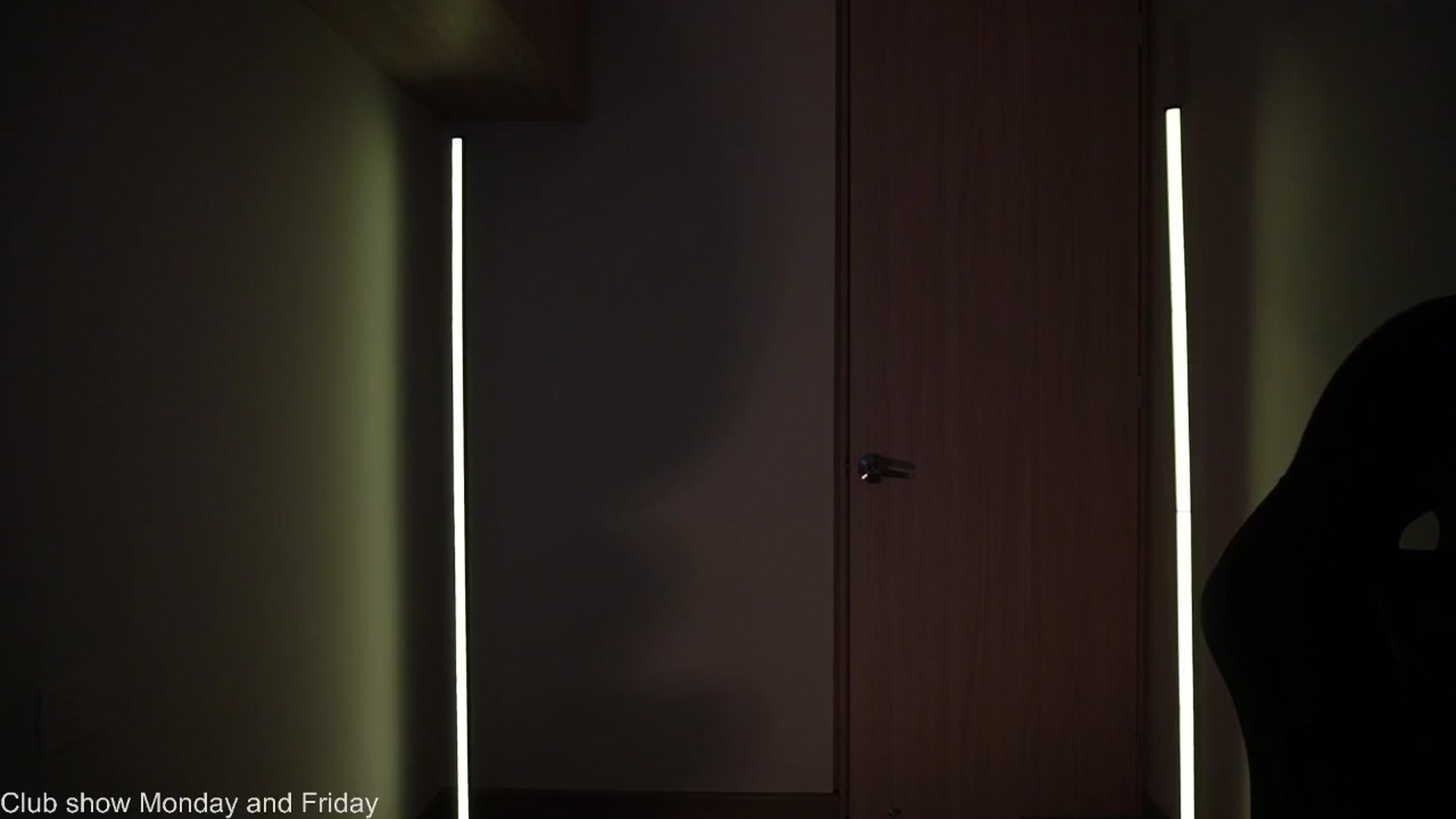 Gallery image thumbnail from Xialing's myfreecams stream on, 08/10/2025, 22:00 image 5 of 20