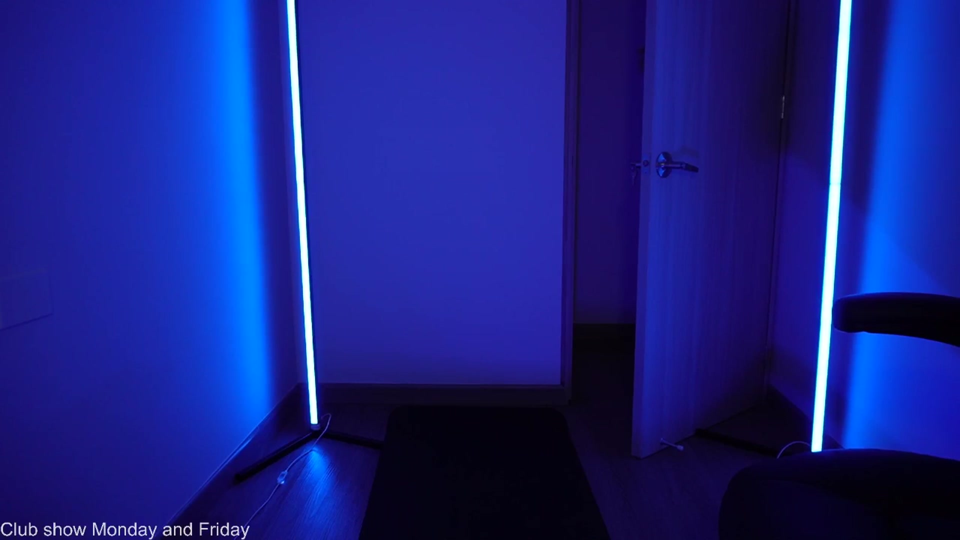 Gallery image thumbnail from Xialing's myfreecams stream on, 08/10/2025, 23:25 image 10 of 20