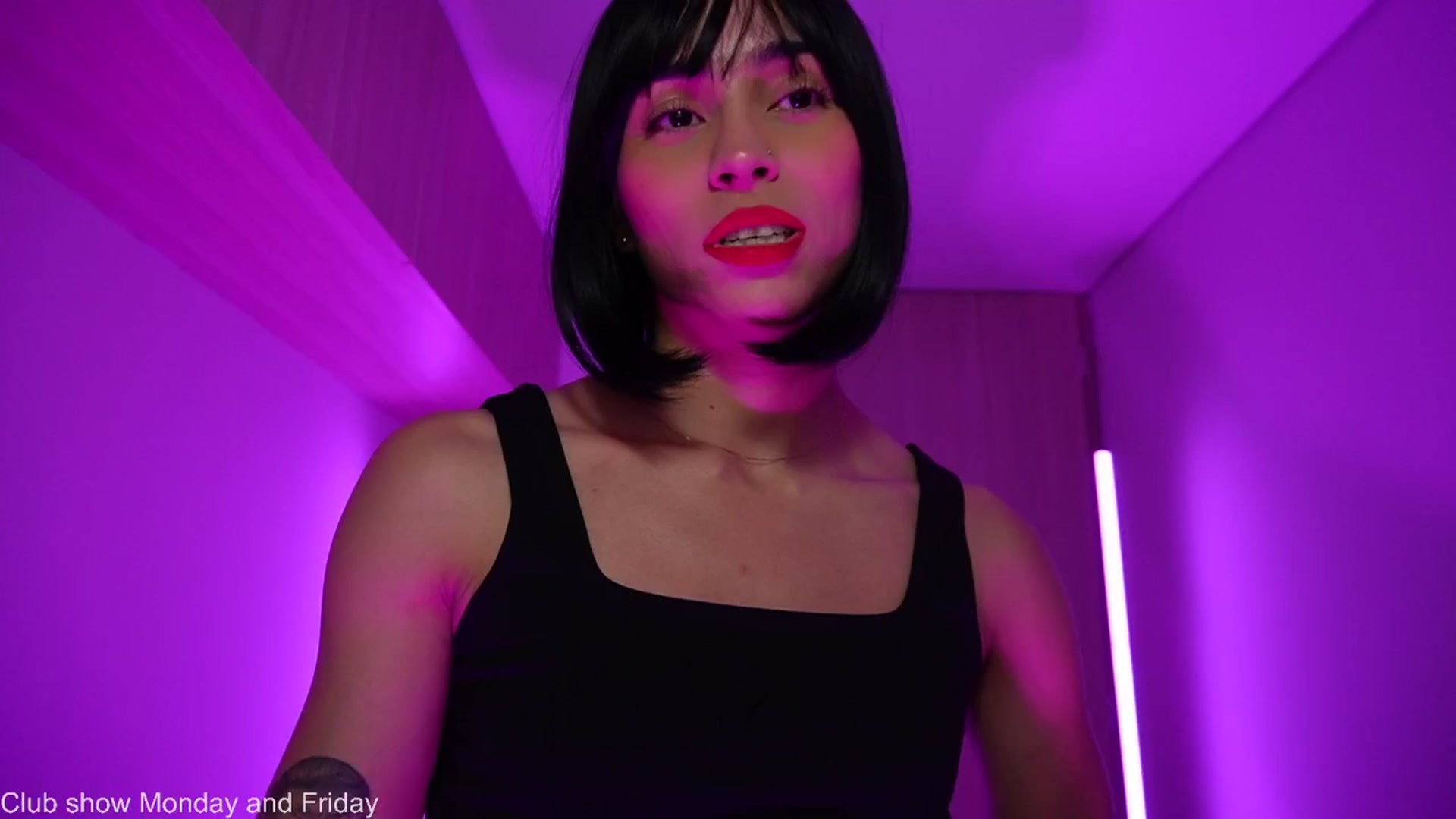Gallery image thumbnail from Xialing's myfreecams stream on, 08/11/2025, 23:54 image 5 of 20