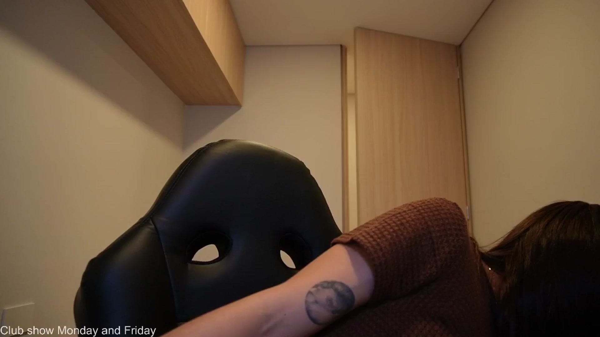 Gallery image thumbnail from Xialing's myfreecams stream on, 08/15/2025, 23:55 image 7 of 20