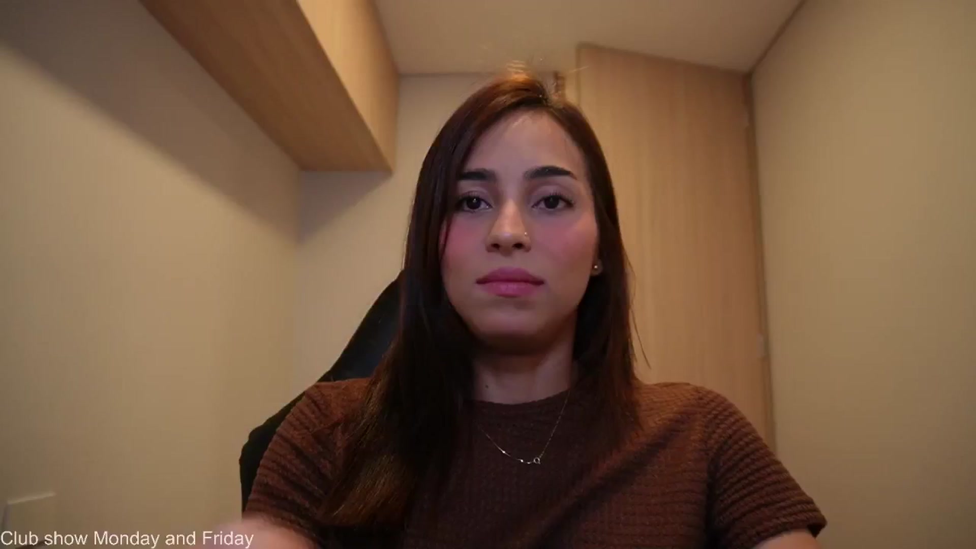 Gallery image thumbnail from Xialing's myfreecams stream on, 08/15/2025, 23:55 image 5 of 20