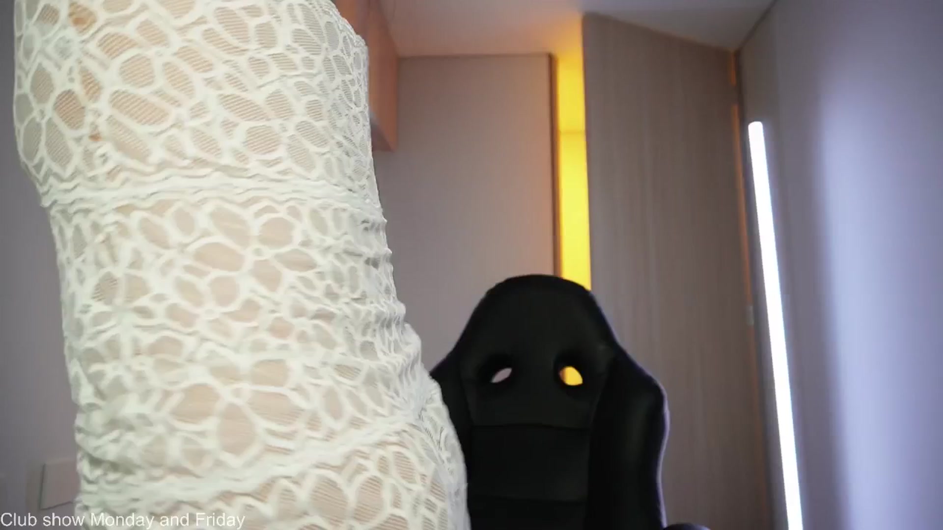 Gallery image thumbnail from Xialing's myfreecams stream on, 09/01/2025, 23:59 image 11 of 20