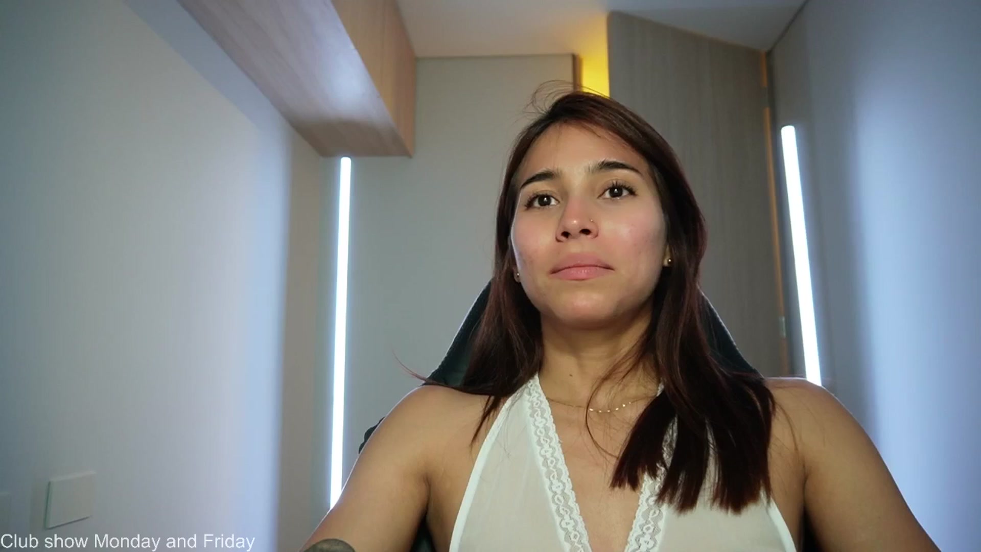 Gallery image thumbnail from Xialing's myfreecams stream on, 09/01/2025, 23:59 image 5 of 20