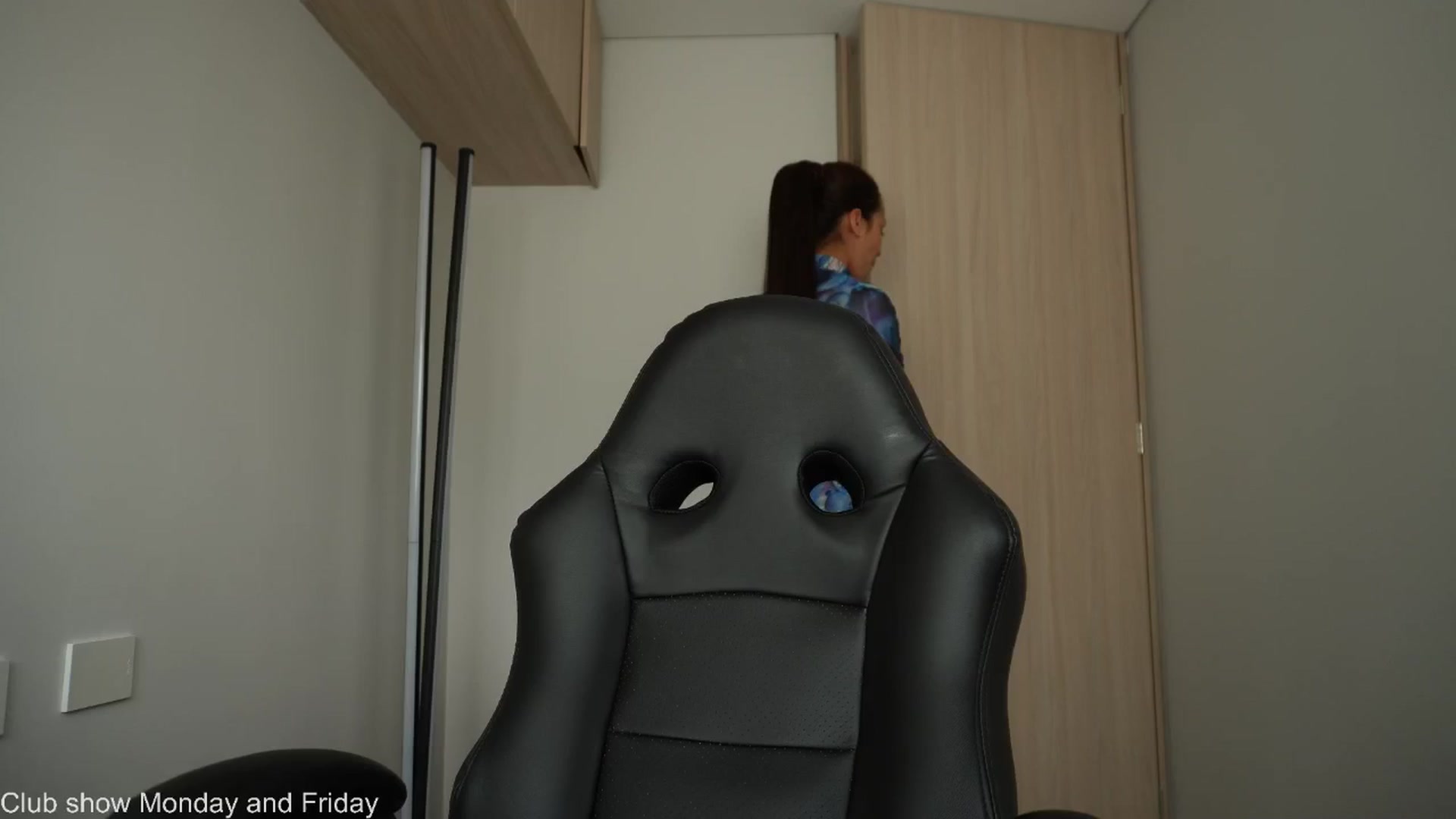 Gallery image thumbnail from Xialing's myfreecams stream on, 09/15/2025, 19:47 image 5 of 20