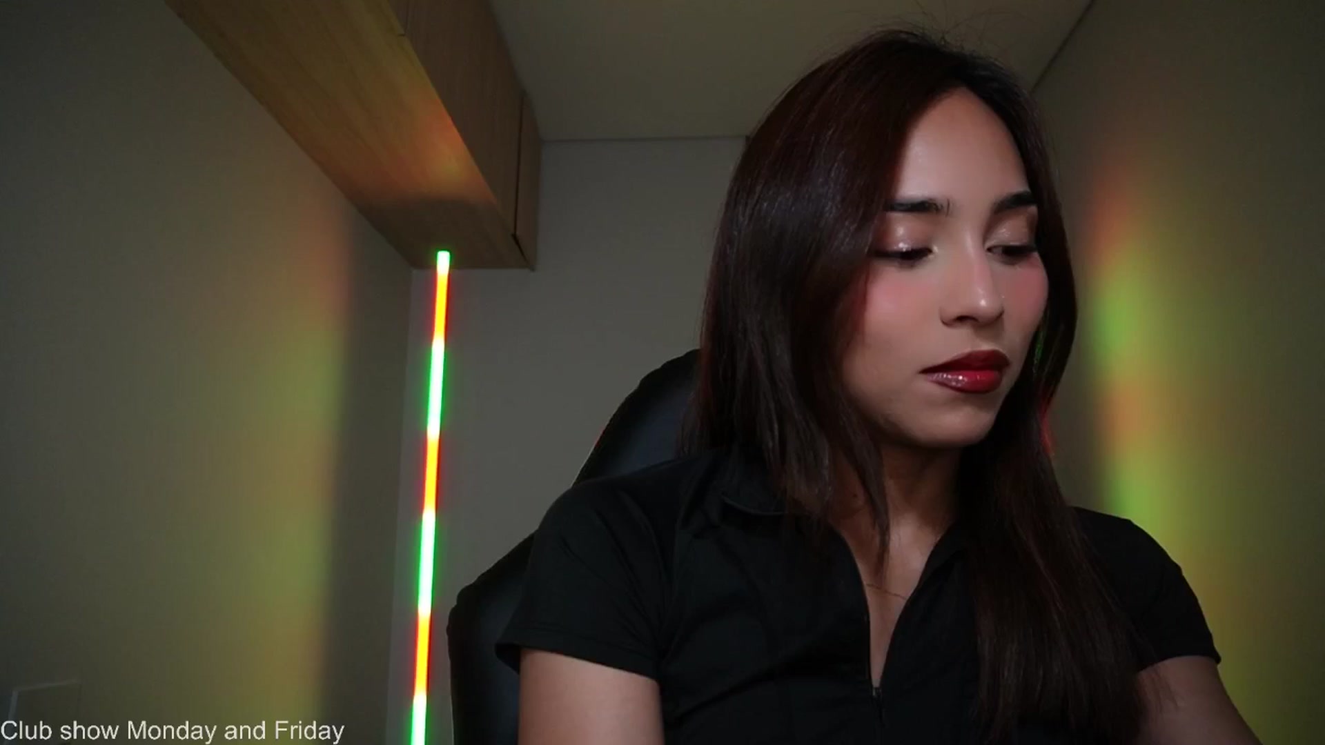Gallery image thumbnail from Xialing's myfreecams stream on, 09/16/2025, 23:38 image 6 of 20