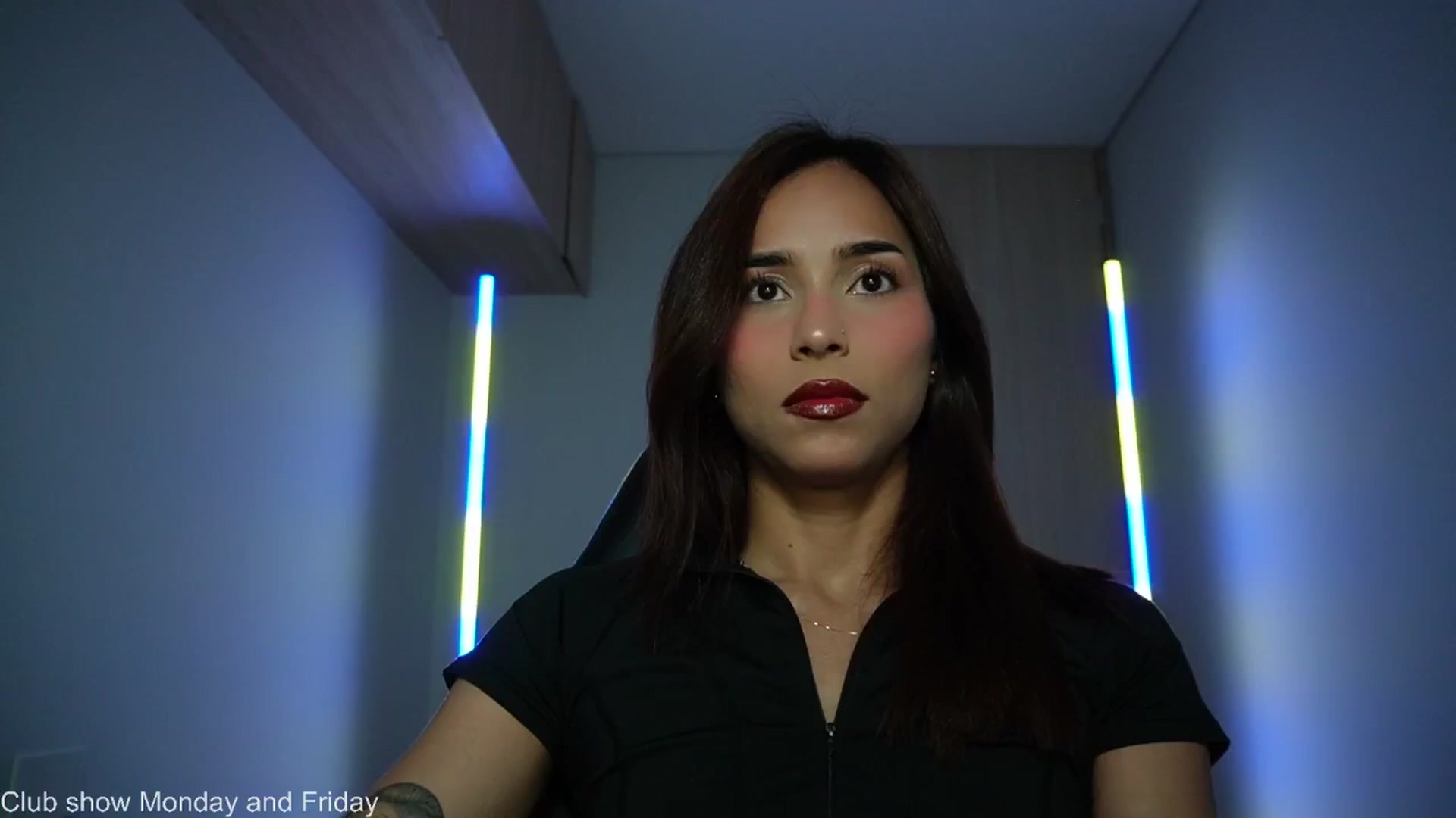 Gallery image thumbnail from Xialing's myfreecams stream on, 09/16/2025, 23:38 image 7 of 20