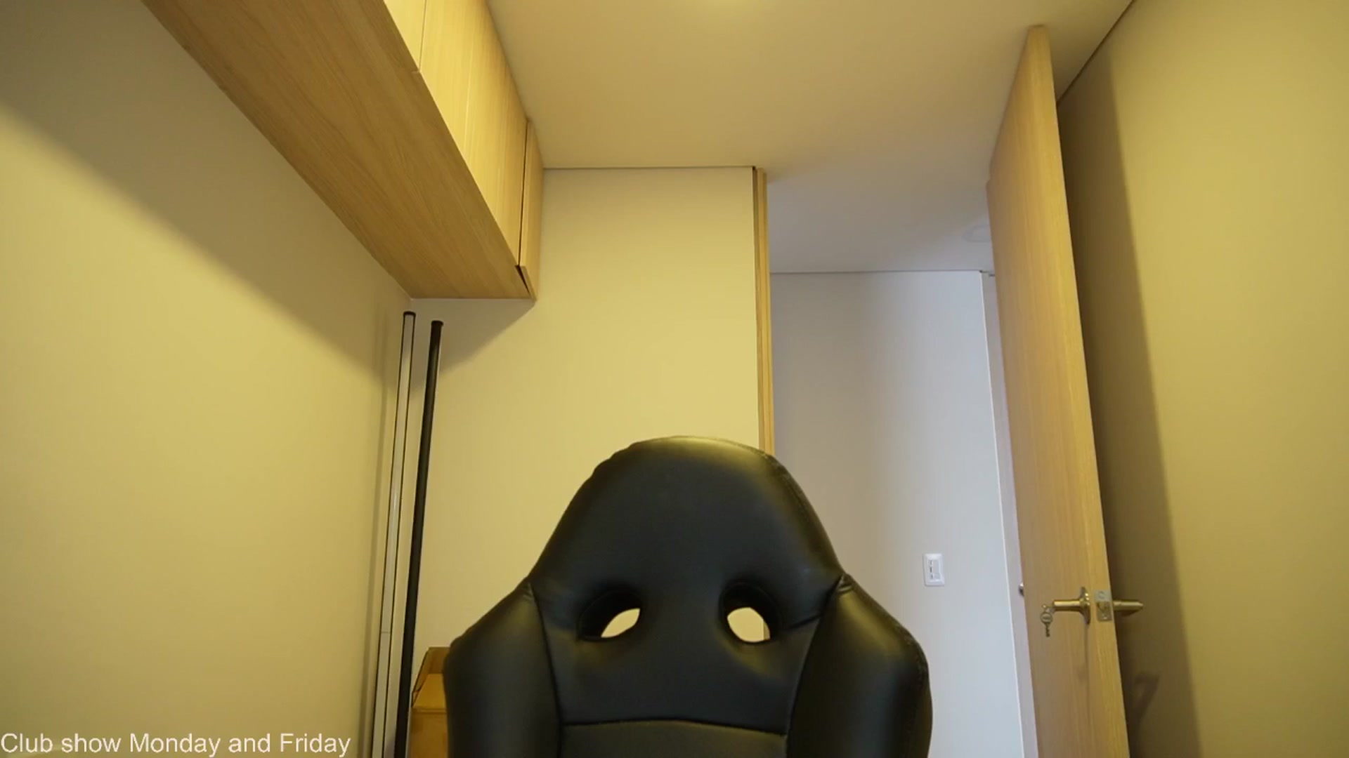 Gallery image thumbnail from Xialing's myfreecams stream on, 09/18/2025, 23:33 image 2 of 20