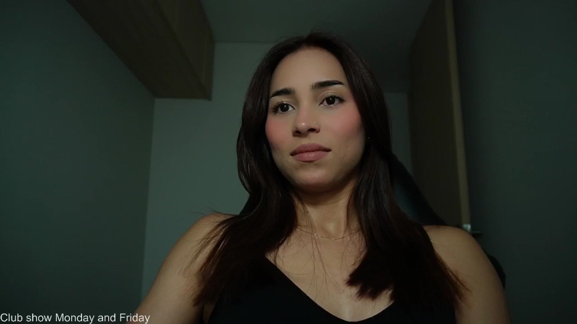 Gallery image thumbnail from Xialing's myfreecams stream on, 10/13/2025, 23:49 image 11 of 20