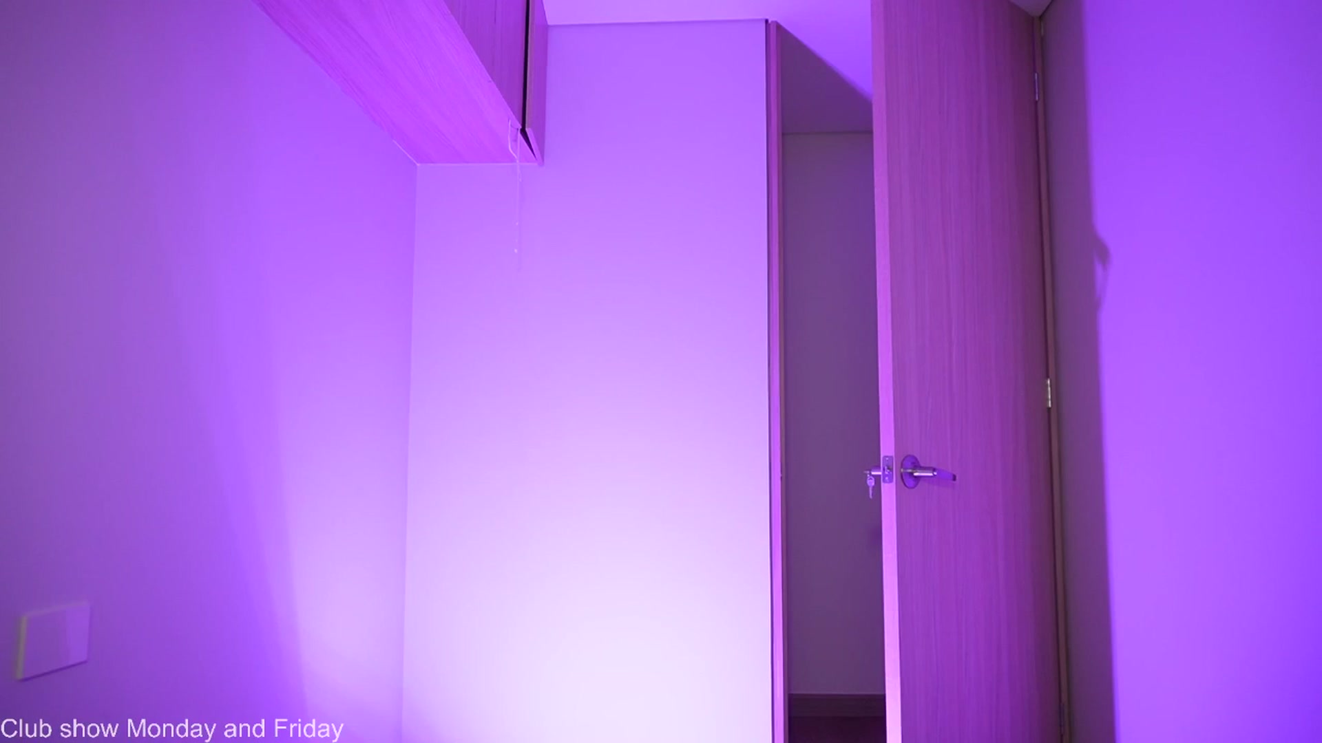 Gallery image thumbnail from Xialing's myfreecams stream on, 10/28/2025, 22:38 image 13 of 20