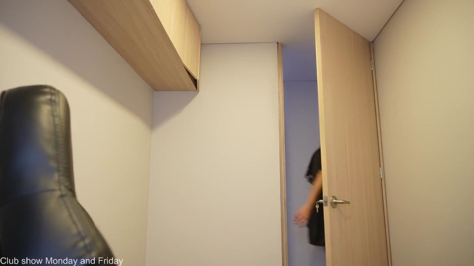 Gallery image thumbnail from Xialing's myfreecams stream on, 10/29/2025, 23:00 image 2 of 20