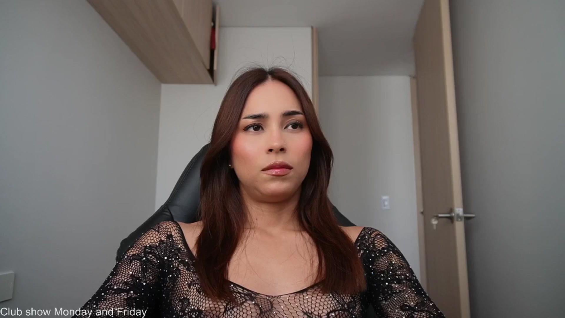 Gallery image thumbnail from Xialing's myfreecams stream on, 11/03/2025, 22:47 image 4 of 20