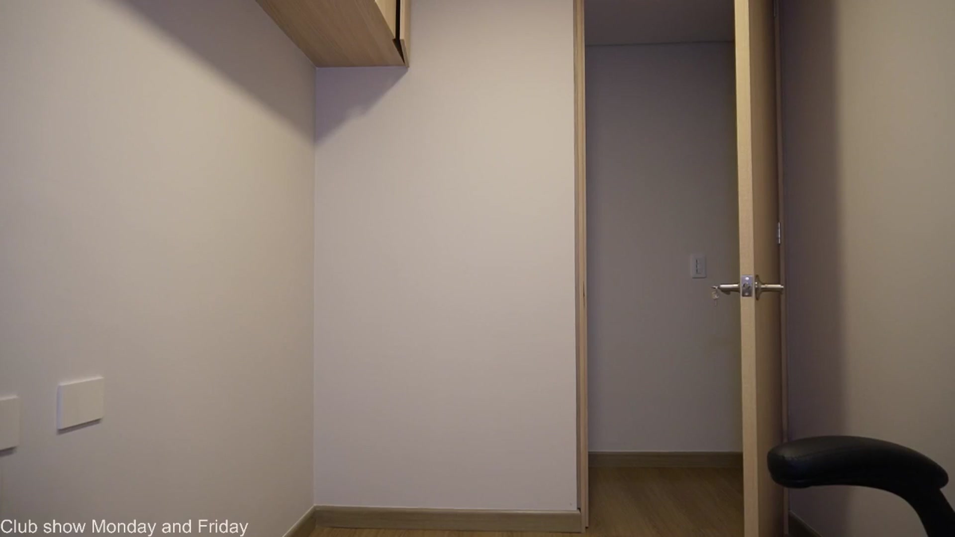 Gallery image thumbnail from Xialing's myfreecams stream on, 11/17/2025, 23:54 image 19 of 20