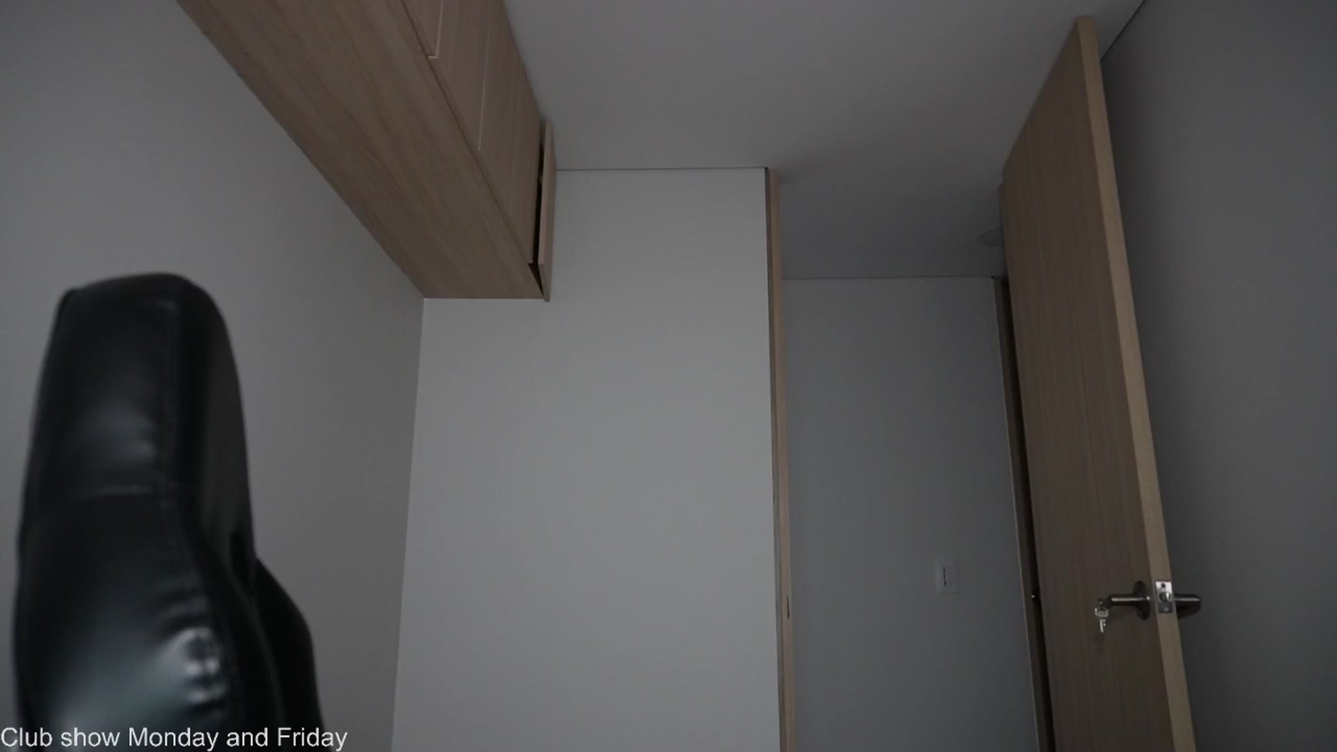 Gallery image thumbnail from Xialing's myfreecams stream on, 11/25/2025, 09:15 image 7 of 20