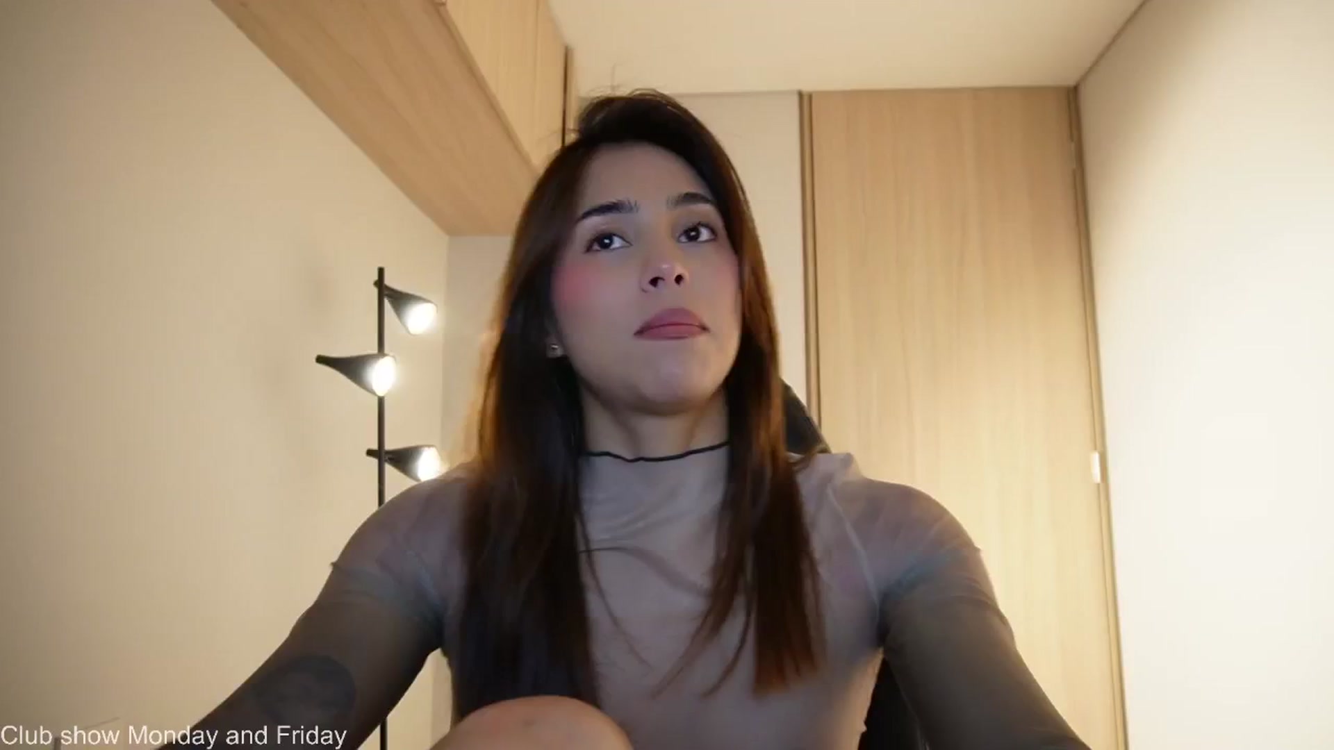 Gallery image thumbnail from Xialing's myfreecams stream on, 12/17/2025, 01:32 image 16 of 20