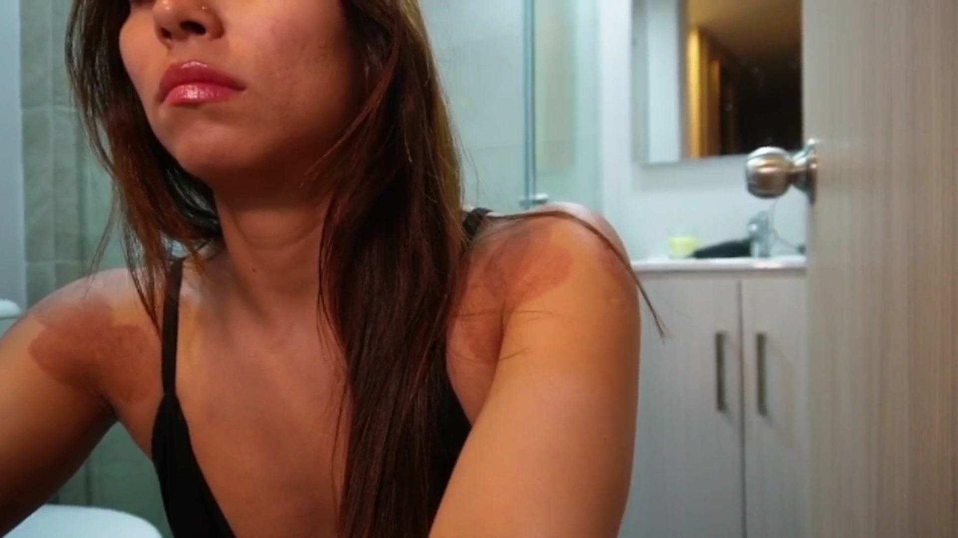 Gallery image thumbnail from Xialing's myfreecams stream on, 12/20/2025, 24:01 image 12 of 20
