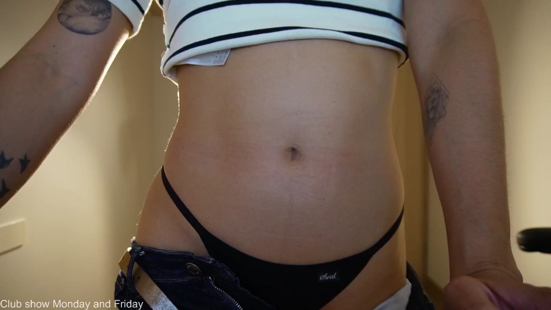 Gallery image thumbnail from Xialing's myfreecams stream on, 12/26/2025, 23:51 image 8 of 20