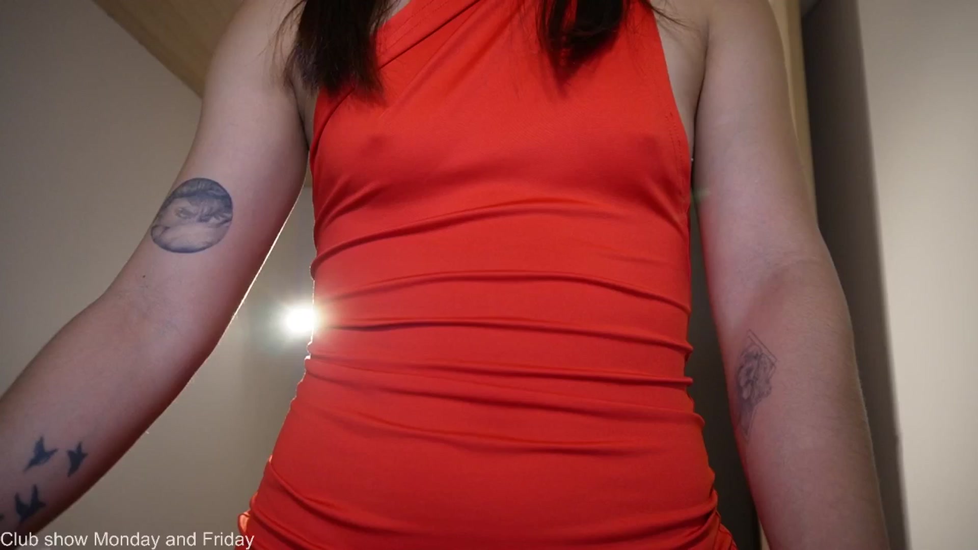 Gallery image thumbnail from Xialing's myfreecams stream on, 12/31/2025, 24:01 image 4 of 20
